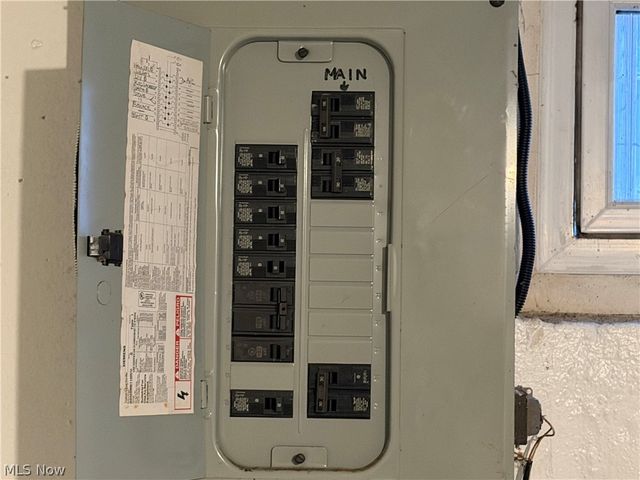 1437 E 252nd Street, Euclid, OH 44117