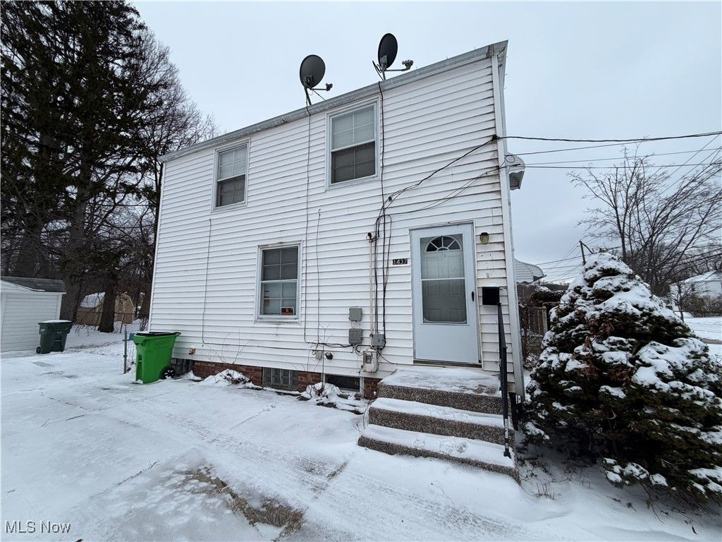 1437 E 252nd Street, Euclid, OH 44117