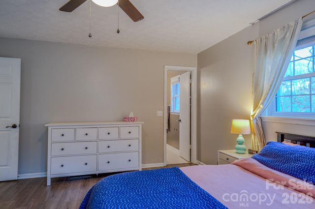 195 Long John Drive, Hendersonville, NC 28791