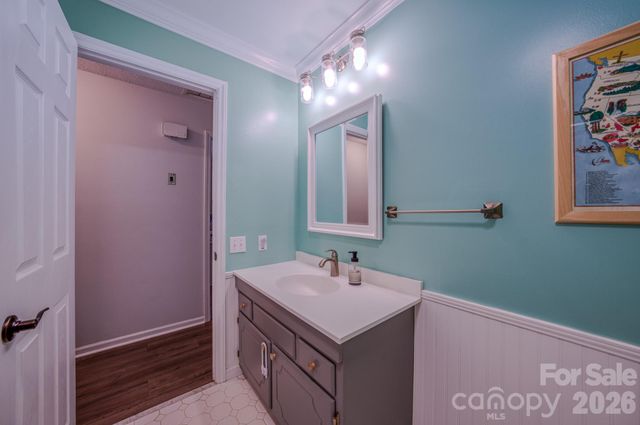 195 Long John Drive, Hendersonville, NC 28791