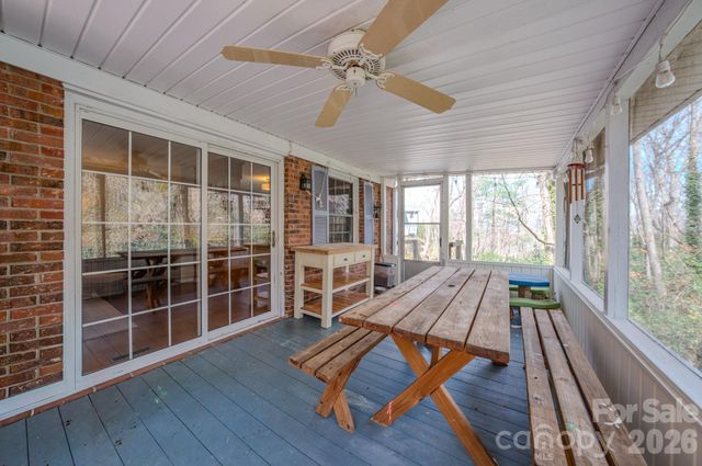 195 Long John Drive, Hendersonville, NC 28791