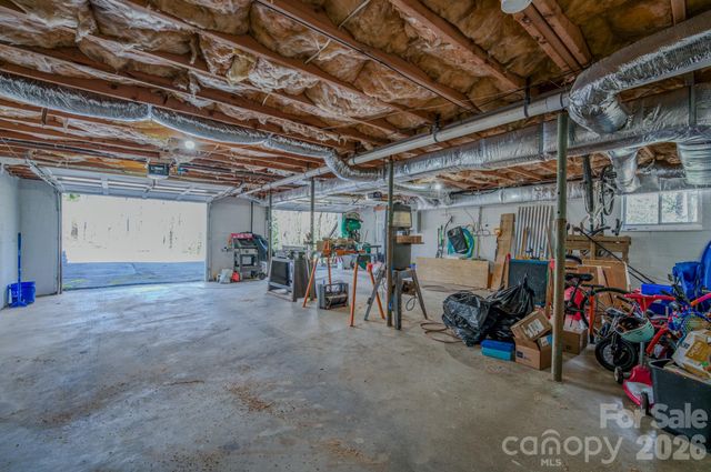 195 Long John Drive, Hendersonville, NC 28791