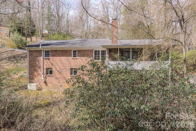 195 Long John Drive, Hendersonville, NC 28791