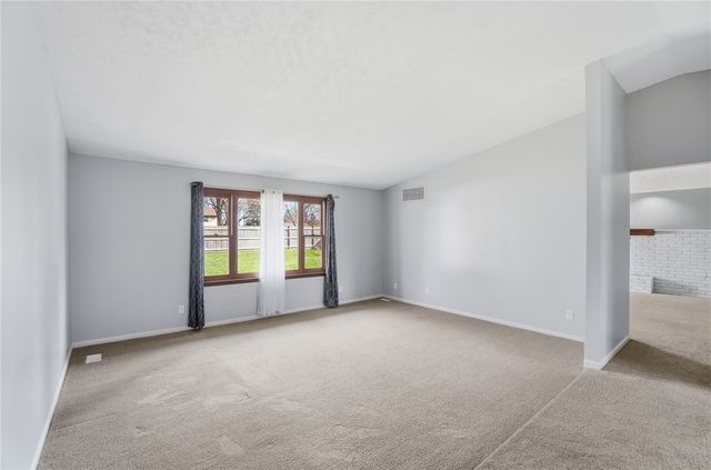 1007 Hyde Park Drive, Centerville, OH 45429