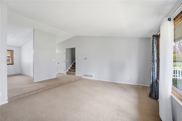 1007 Hyde Park Drive, Centerville, OH 45429