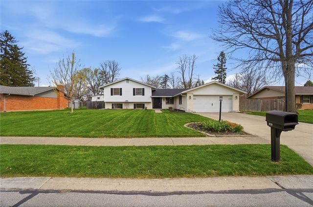 1007 Hyde Park Drive, Centerville, OH 45429