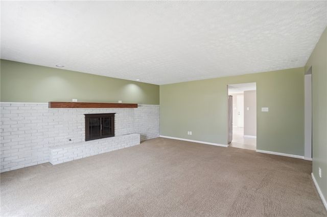 1007 Hyde Park Drive, Centerville, OH 45429