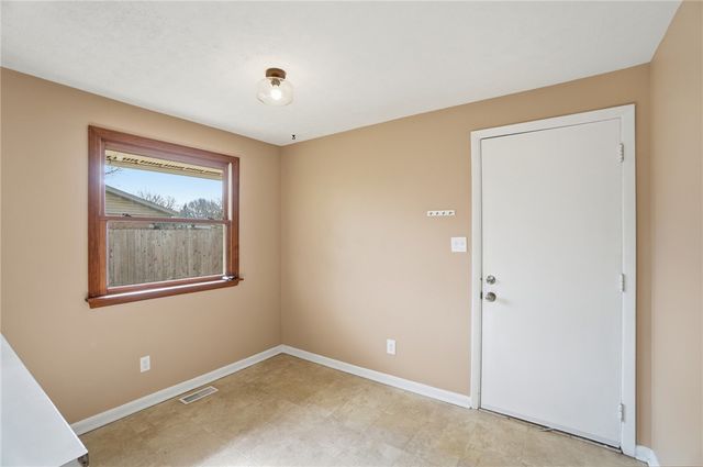 1007 Hyde Park Drive, Centerville, OH 45429