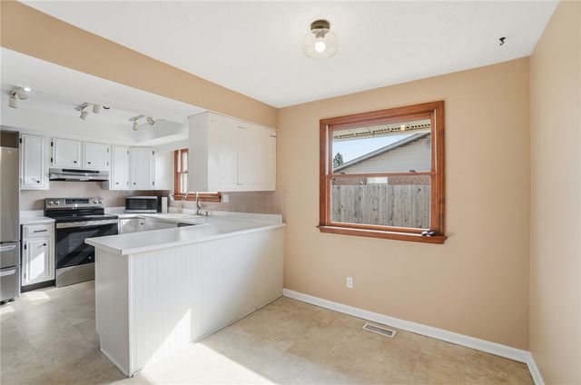 1007 Hyde Park Drive, Centerville, OH 45429