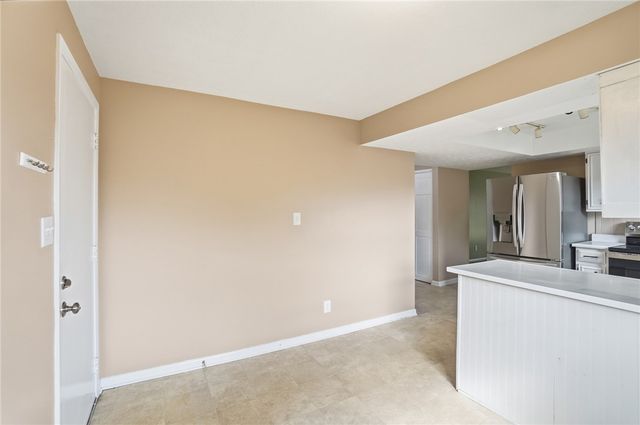 1007 Hyde Park Drive, Centerville, OH 45429