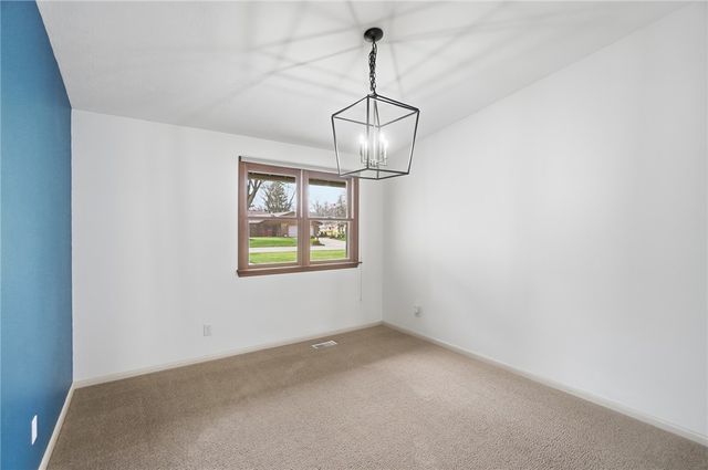 1007 Hyde Park Drive, Centerville, OH 45429