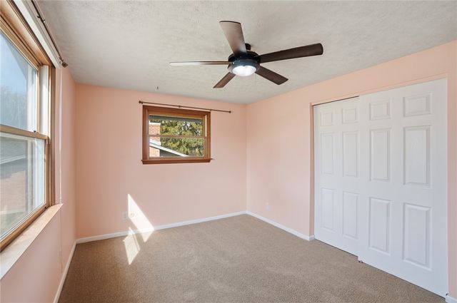 1007 Hyde Park Drive, Centerville, OH 45429