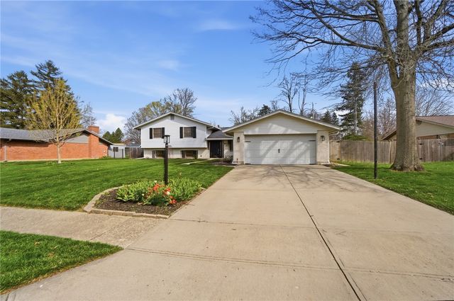 1007 Hyde Park Drive, Centerville, OH 45429