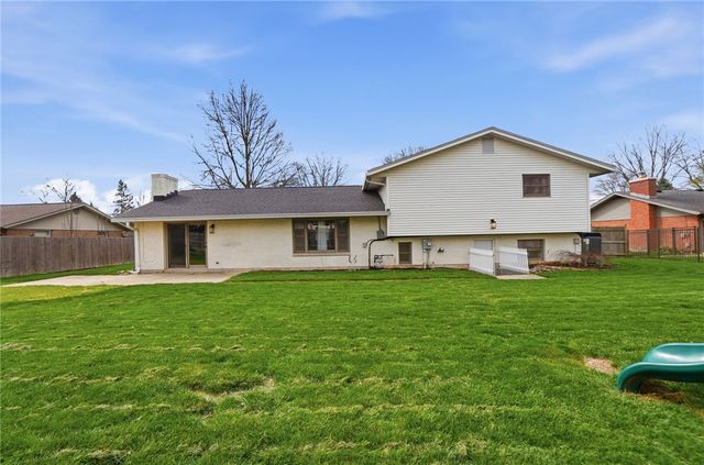 1007 Hyde Park Drive, Centerville, OH 45429