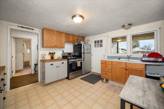 4911 N Napa St, Spokane, WA 99207