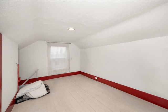 4911 N Napa St, Spokane, WA 99207