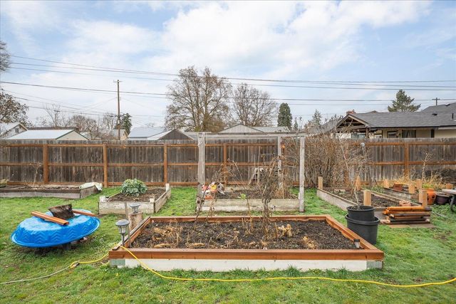 4911 N Napa St, Spokane, WA 99207