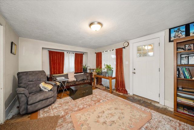 4911 N Napa St, Spokane, WA 99207