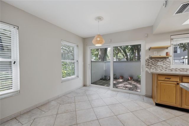 6214 DEWDROP WAY, Temple Terrace, FL 33617