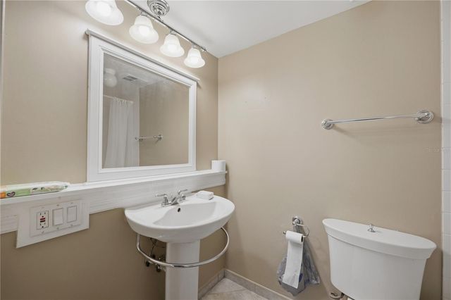 6214 DEWDROP WAY, Temple Terrace, FL 33617