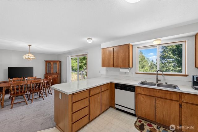 21619 185th Street E, Orting, WA 98360