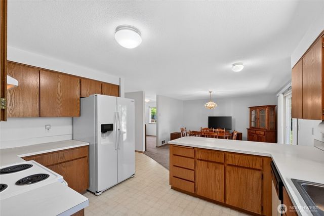 21619 185th Street E, Orting, WA 98360