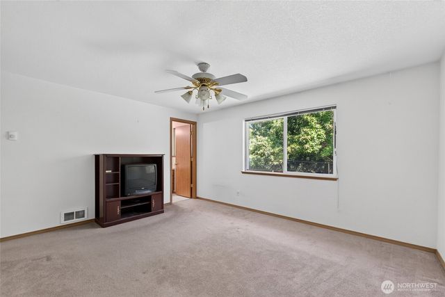21619 185th Street E, Orting, WA 98360