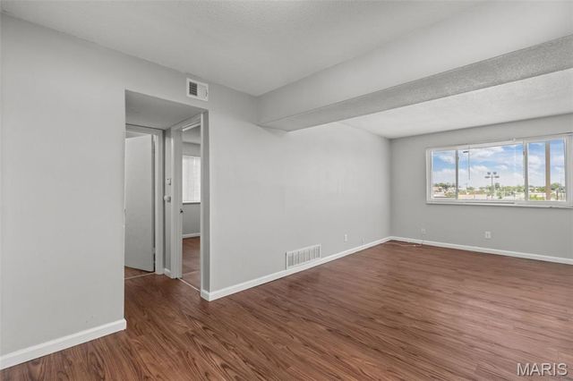 2140 Hampton Avenue, St Louis, MO 63139