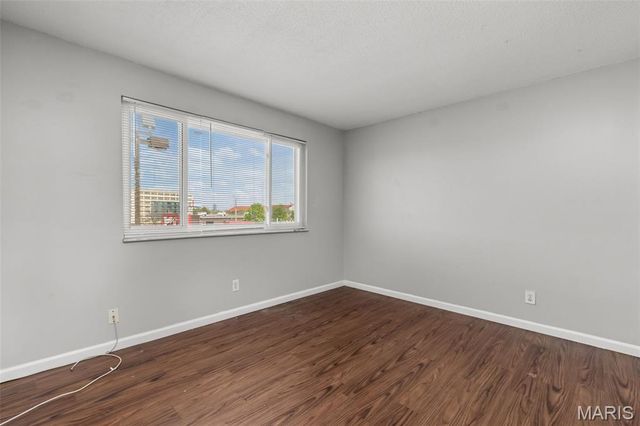 2140 Hampton Avenue, St Louis, MO 63139