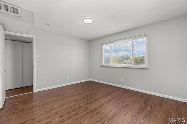 2140 Hampton Avenue, St Louis, MO 63139