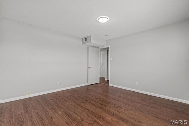 2140 Hampton Avenue, St Louis, MO 63139