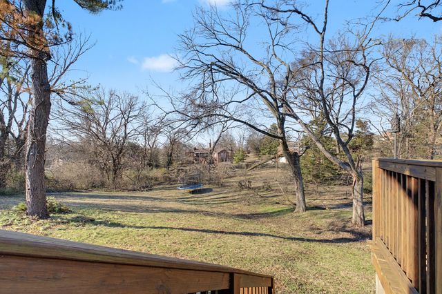 100 Dellrose Dr, Nashville, TN 37214