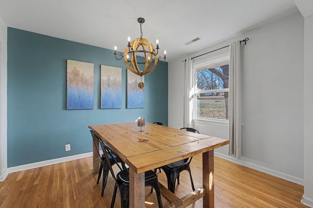 100 Dellrose Dr, Nashville, TN 37214