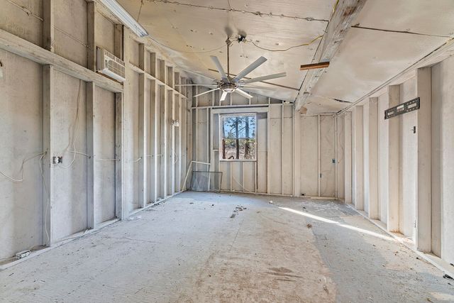 6443 Monta Vista Court, Eagle Point, OR 97524