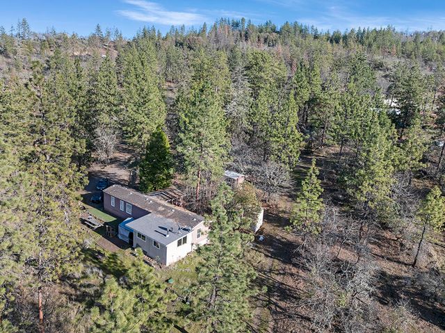 6443 Monta Vista Court, Eagle Point, OR 97524