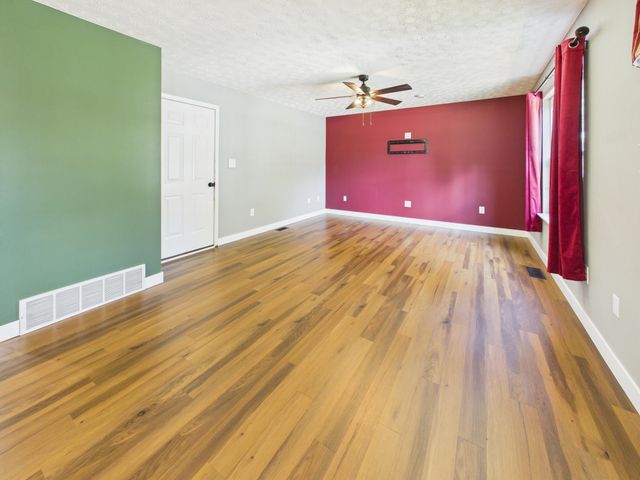 603 Kecia Drive, Hurricane, WV 25526