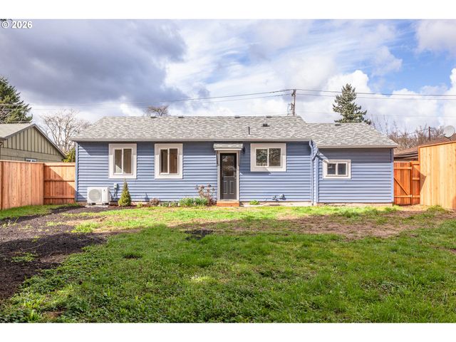 1842 Se 92ND Ave, Portland, OR 97216