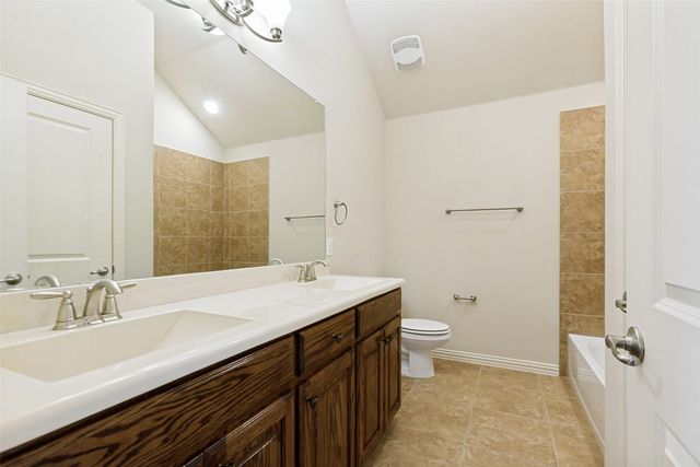 204 Whitewing Lane, Murphy, TX 75094