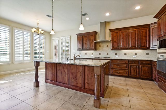 204 Whitewing Lane, Murphy, TX 75094