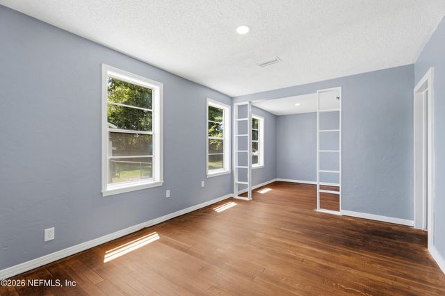 6026 LYNNWOOD Avenue, Jacksonville, FL 32210