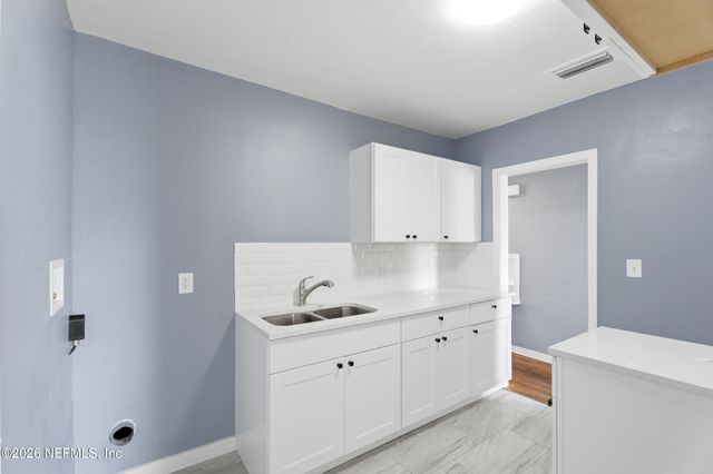 6026 LYNNWOOD Avenue, Jacksonville, FL 32210