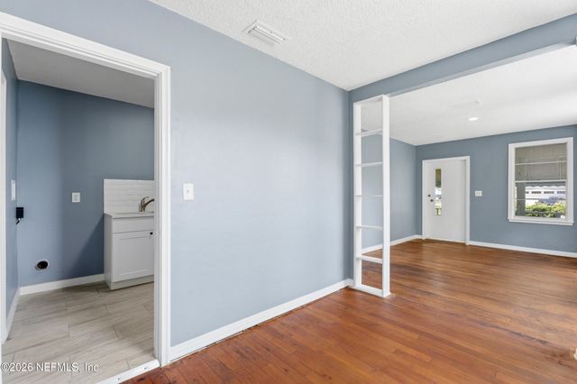 6026 LYNNWOOD Avenue, Jacksonville, FL 32210
