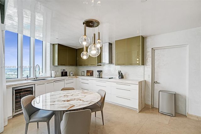 15901 Collins Ave 3006, Sunny Isles Beach, FL 33160