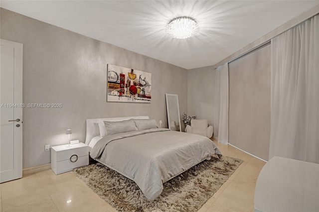 15901 Collins Ave 3006, Sunny Isles Beach, FL 33160