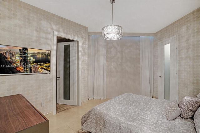 15901 Collins Ave 3006, Sunny Isles Beach, FL 33160