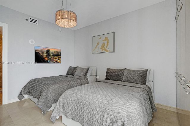 15901 Collins Ave 3006, Sunny Isles Beach, FL 33160