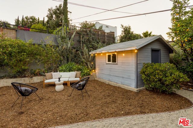 6071 Delphi Street, Los Angeles, CA 90042