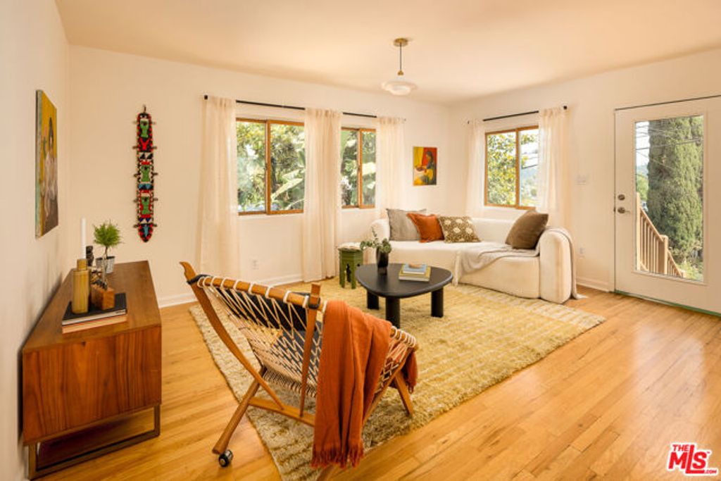6071 Delphi Street, Los Angeles, CA 90042