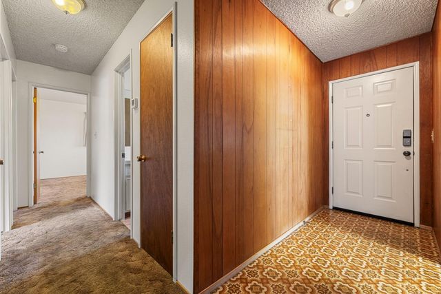 527 Poplar St, Oakdale, CA 95361