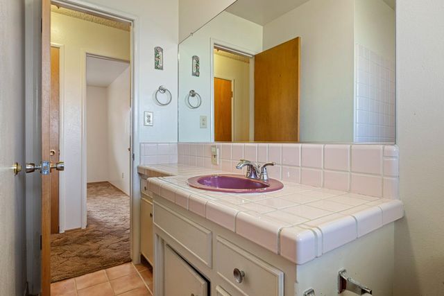 527 Poplar St, Oakdale, CA 95361